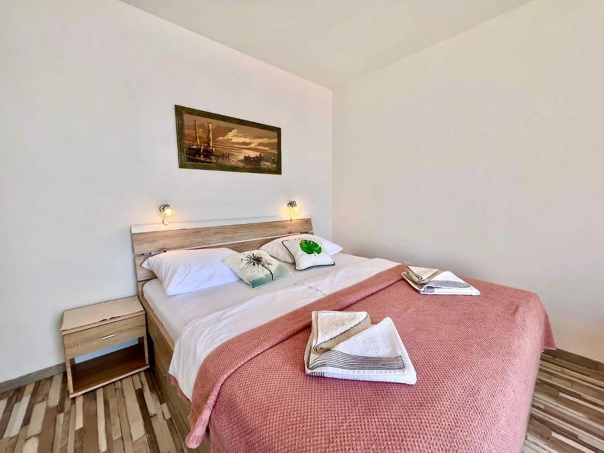 Apartment In Dramalj 44155 Croatia